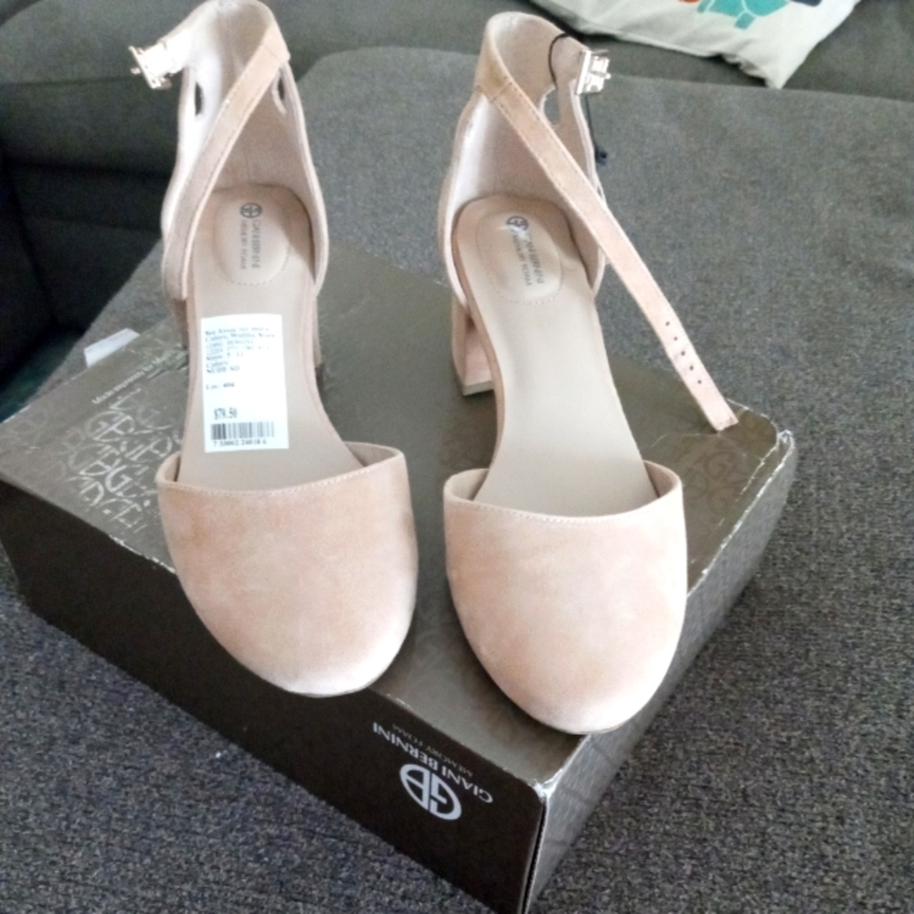 Giani Bernini Women's Ankle Strap Square Heel Pumps NWT 71/2